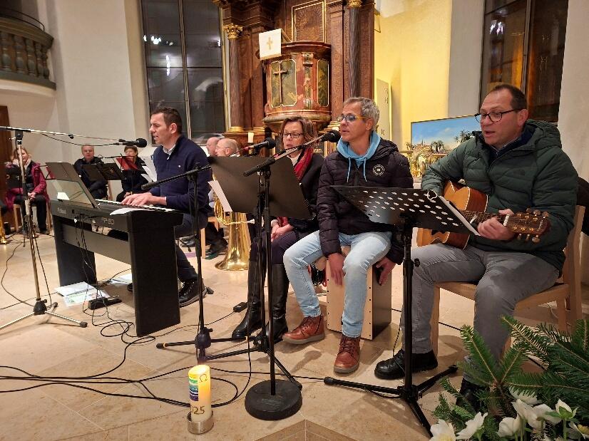 Abendlob Musikgruppe in der Kirche